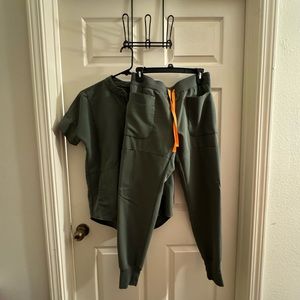 FIGS Moss Manila Oversized Scrub Top and Moss Nepal Joggers